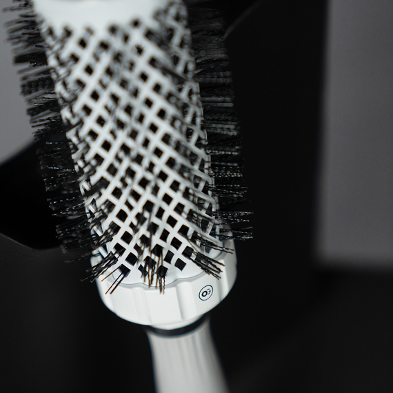 Szczotka Olivia Garden Expert Blowout Grip Wavy Bristles do modelowania i suszenia włosów 35 mm
