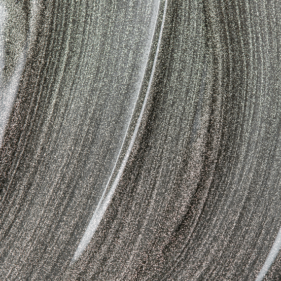 Lakier hybrydowy Andreia Professional The Gel Polish G39 z mocną pigmentacją metaliczne srebro 10,5 ml