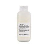 Serum Davines Essential Haircare LOVE CURL podkreślające skręt włosów 150 ml