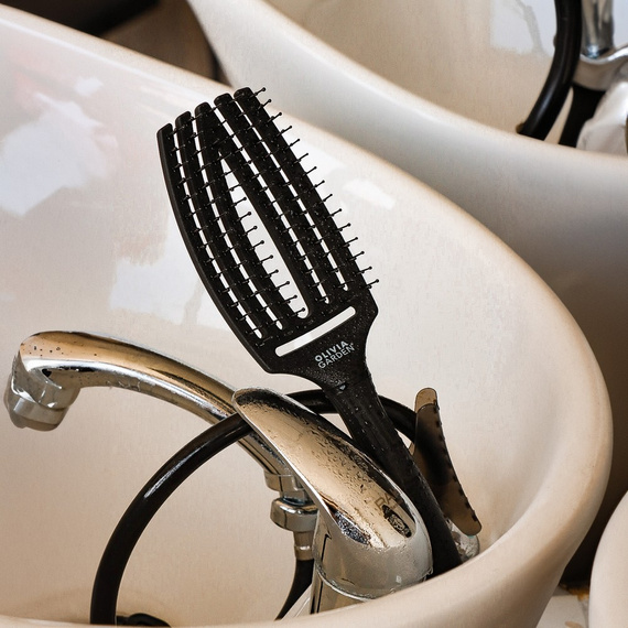 Szczotka Olivia Garden FingerBrush Care Ionic Double Bristles do rozczesywania włosów czarna